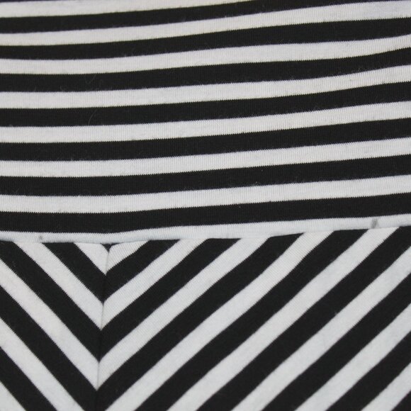 Faded Glory Black White Striped Skirt - Picture 5 of 6